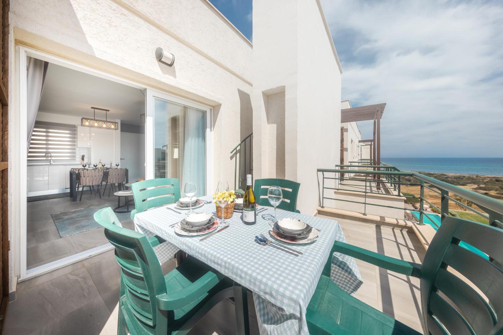 Thalassa Beach Family & Waterpark Resort Vokolidha Quarto foto